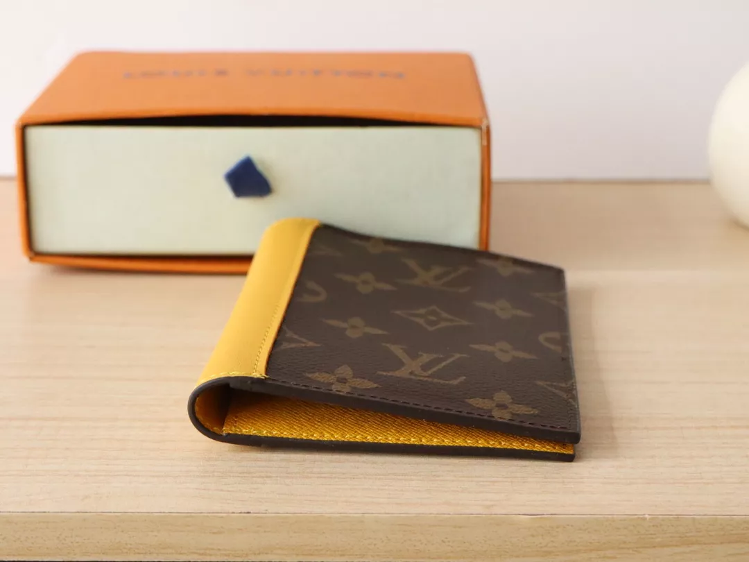 Louis Vuitton LV Card Case TopPick 3555