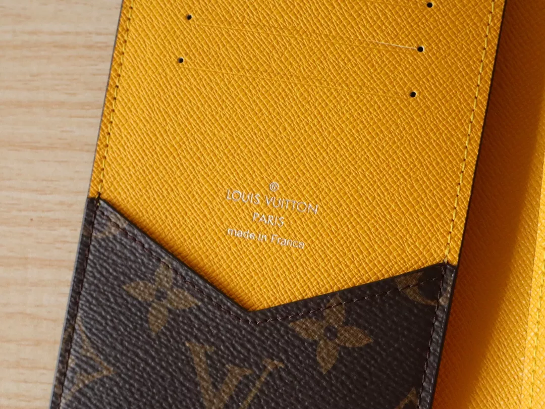 Louis Vuitton LV Card Case TopPick 3555