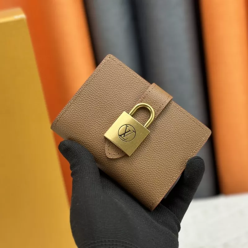 Louis Vuitton LV Card Case Unique 775