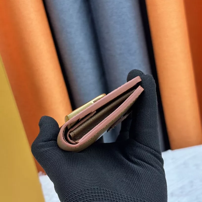 Louis Vuitton LV Card Case Unique 775