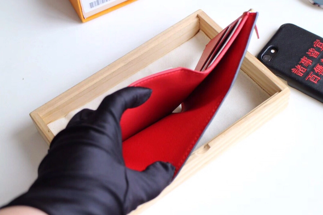 Louis Vuitton LV Card Case Versatile 3031