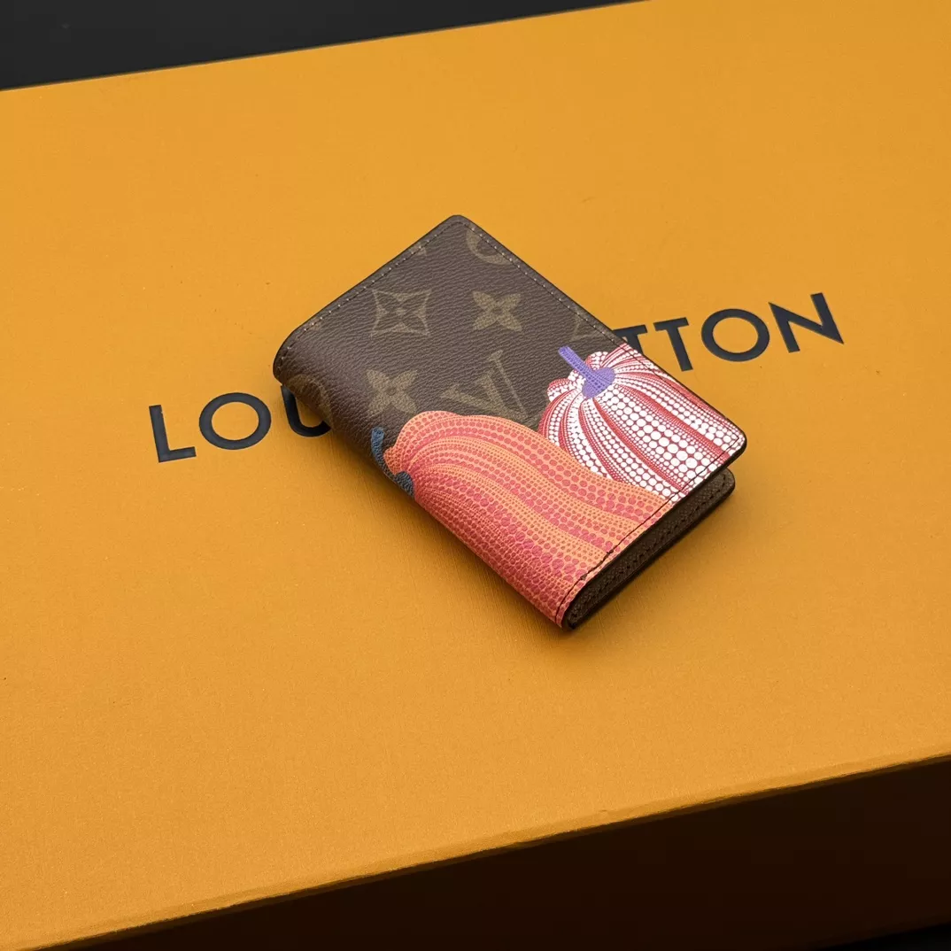 Louis Vuitton LV Card Case Versatile 659