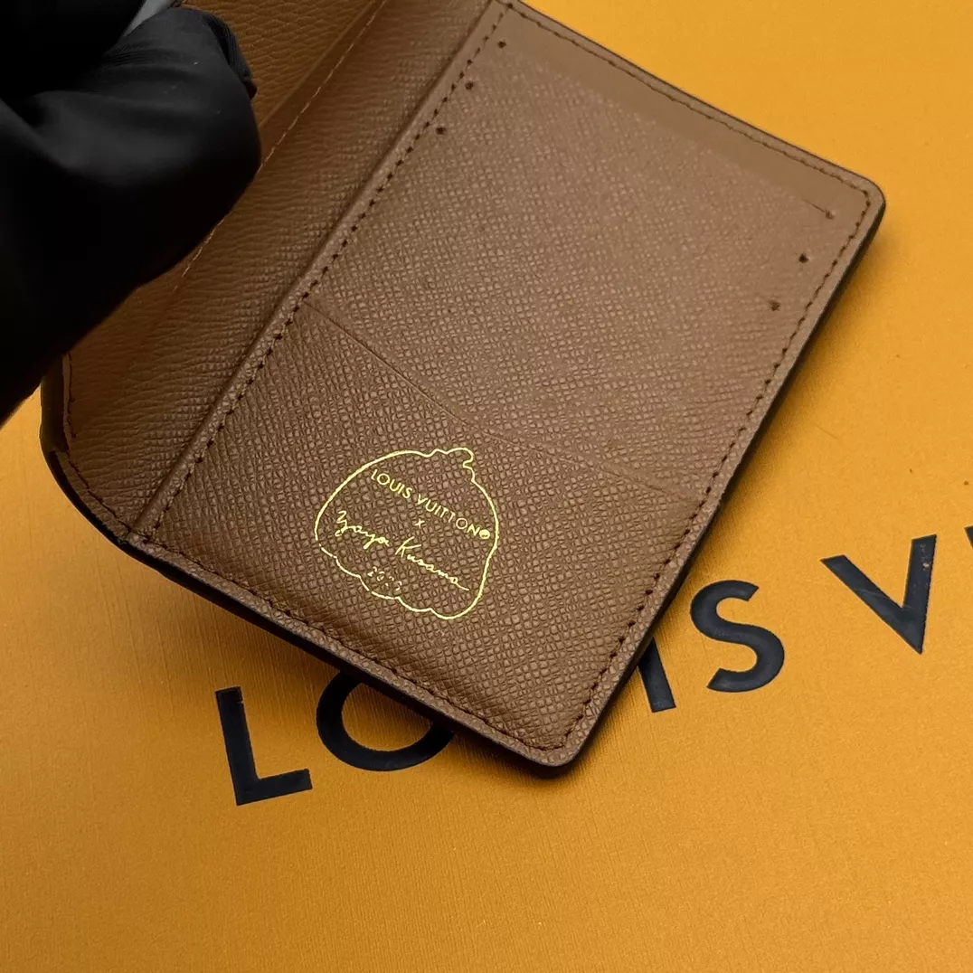 Louis Vuitton LV Card Case Versatile 659