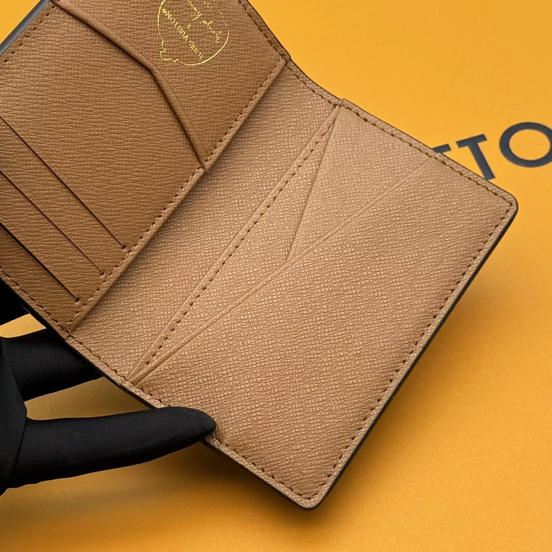 Louis Vuitton LV Card Case Versatile 659