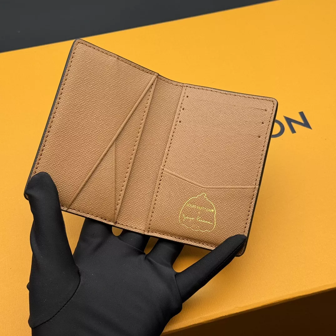 Louis Vuitton LV Card Case Versatile 659