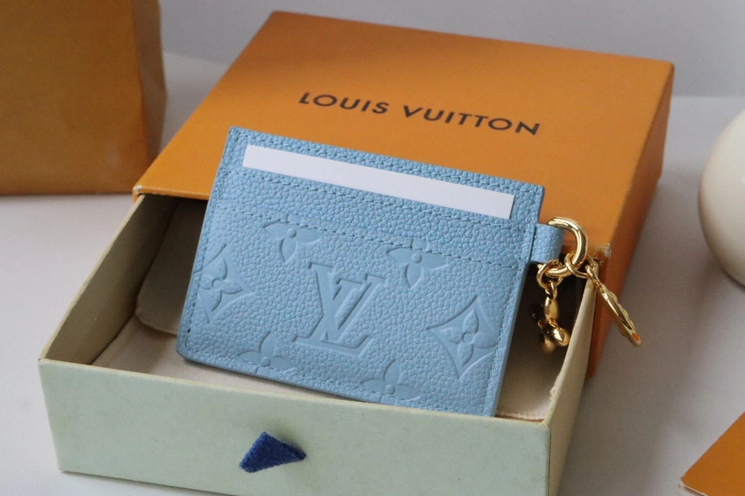Louis Vuitton LV Card Case Versatile 8861