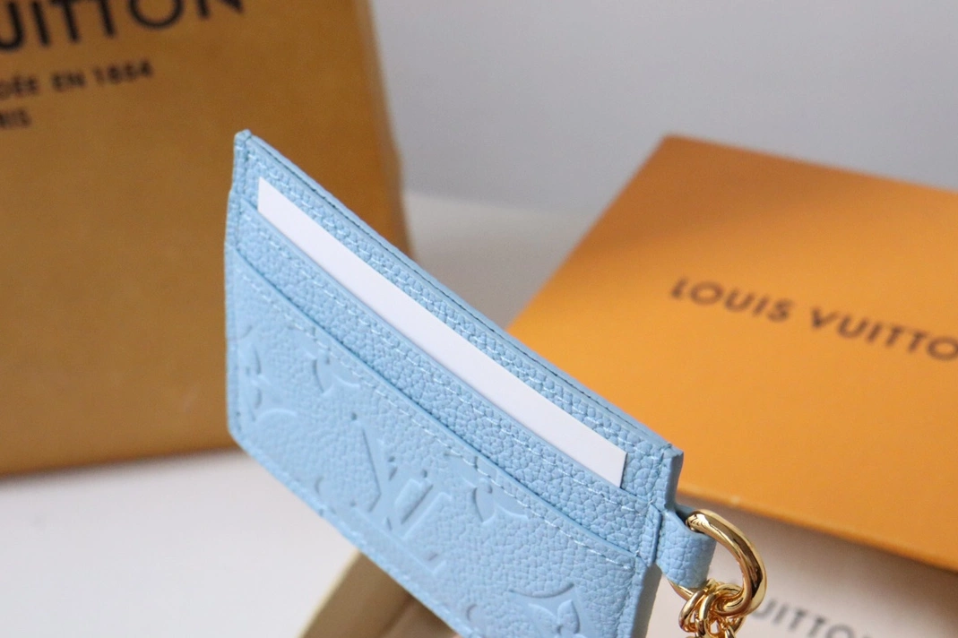 Louis Vuitton LV Card Case Versatile 8861