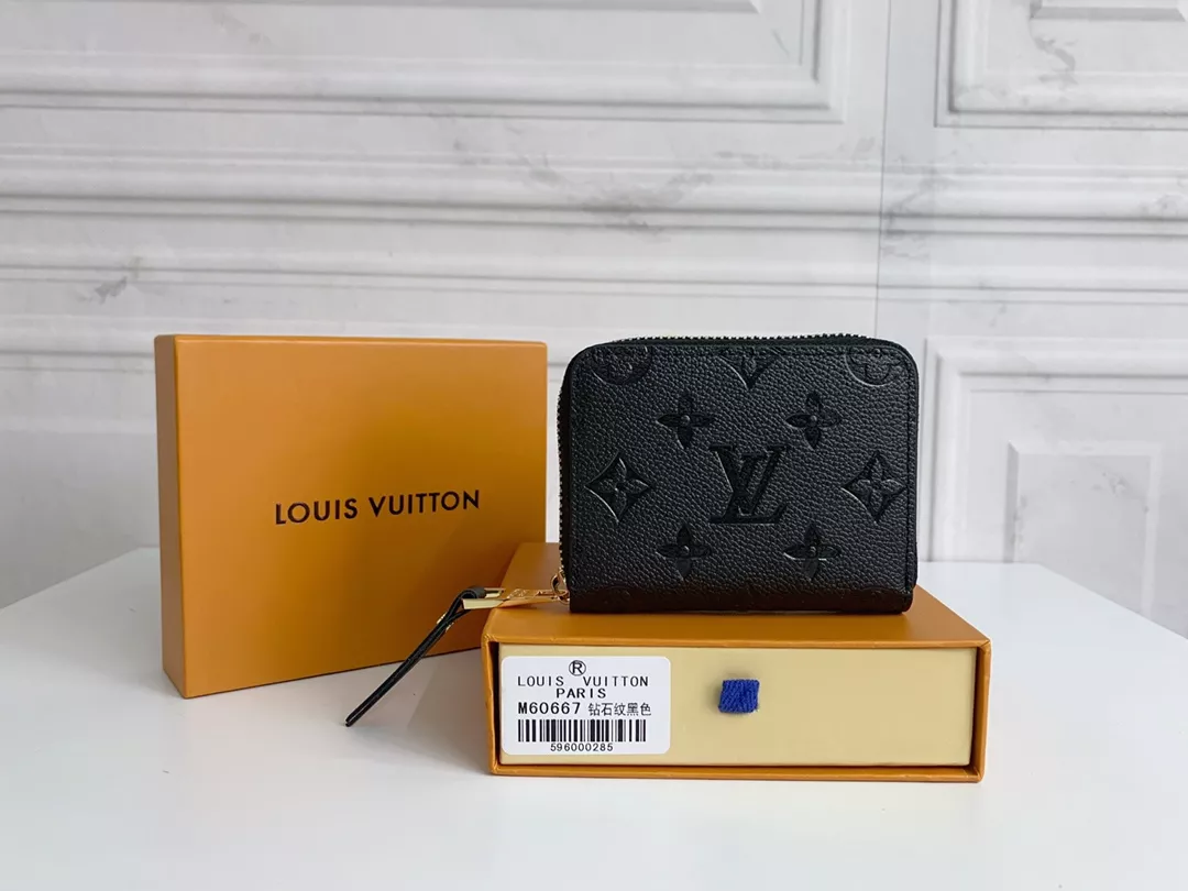 Louis Vuitton LV Card Case Vibrant 919