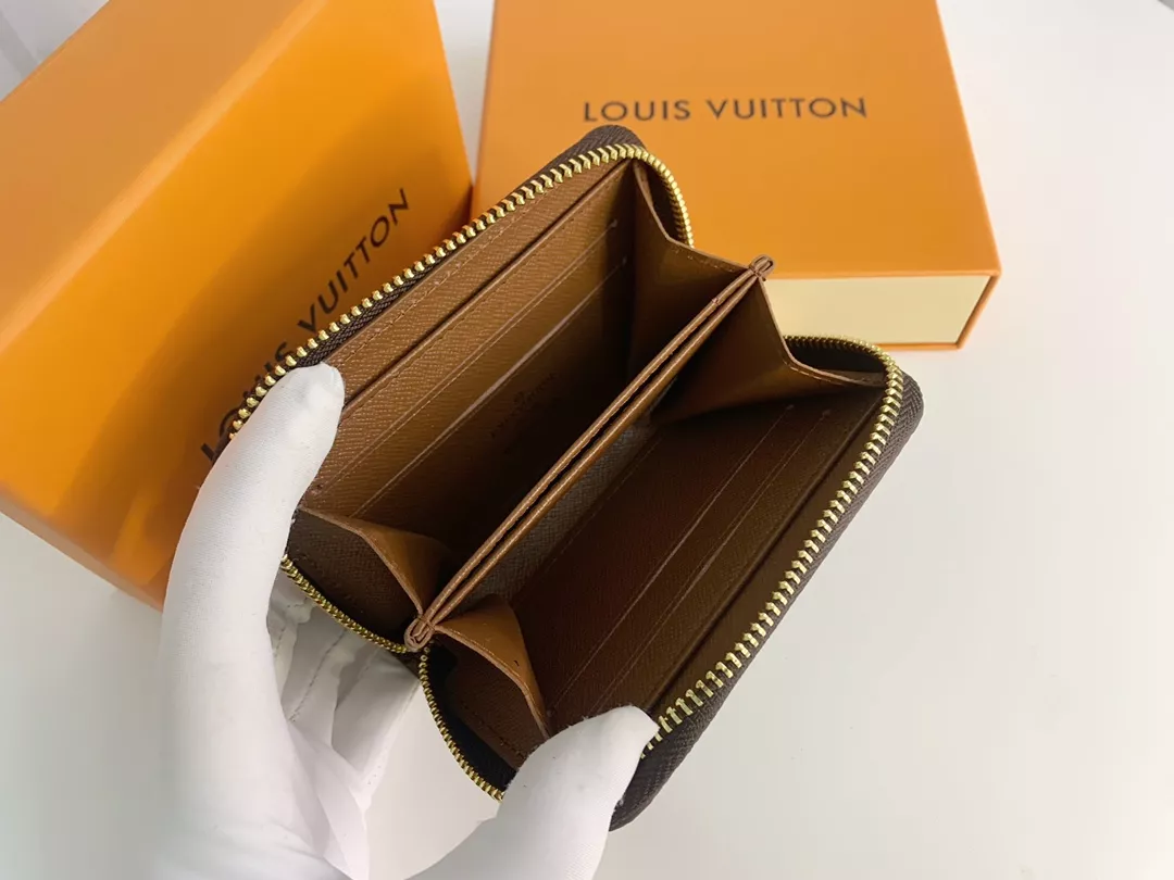 Louis Vuitton LV Card Case WellDesigned 4900