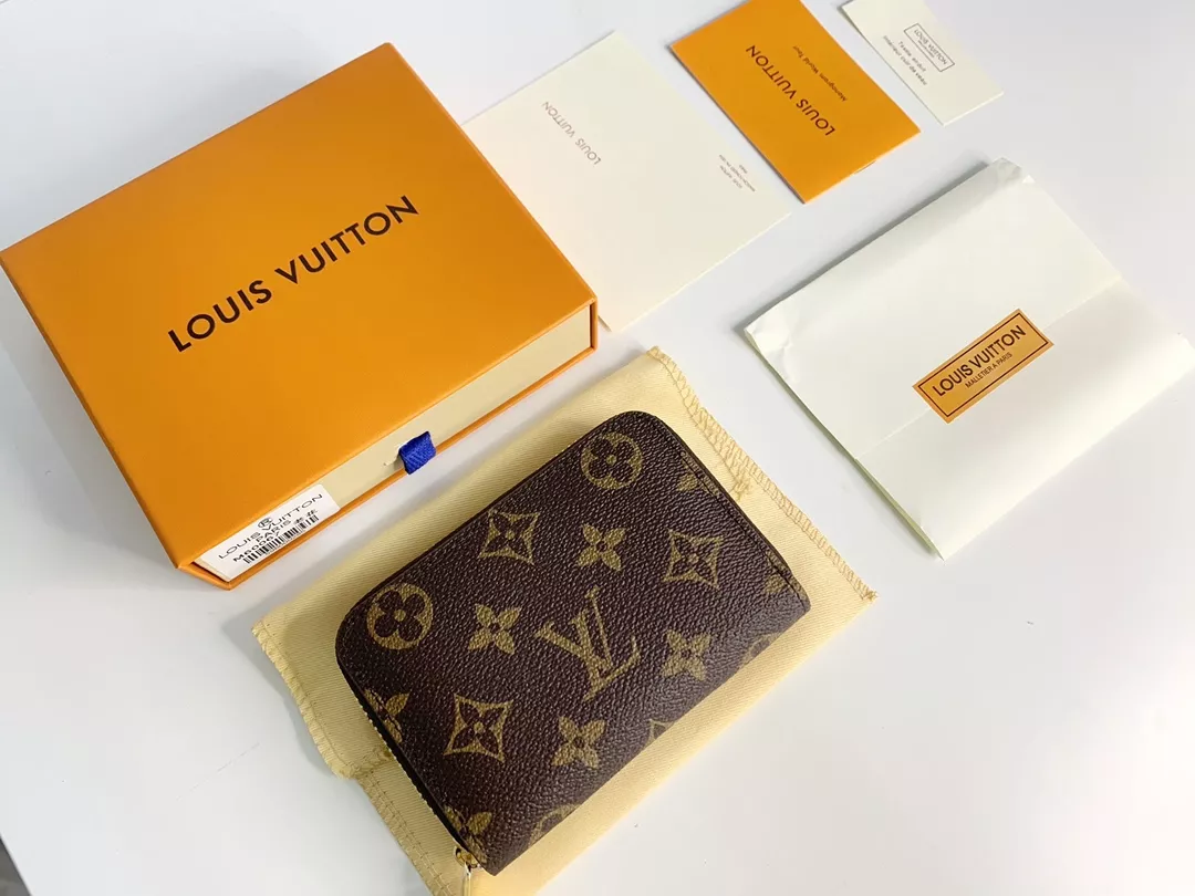 Louis Vuitton LV Card Case WellDesigned 4900
