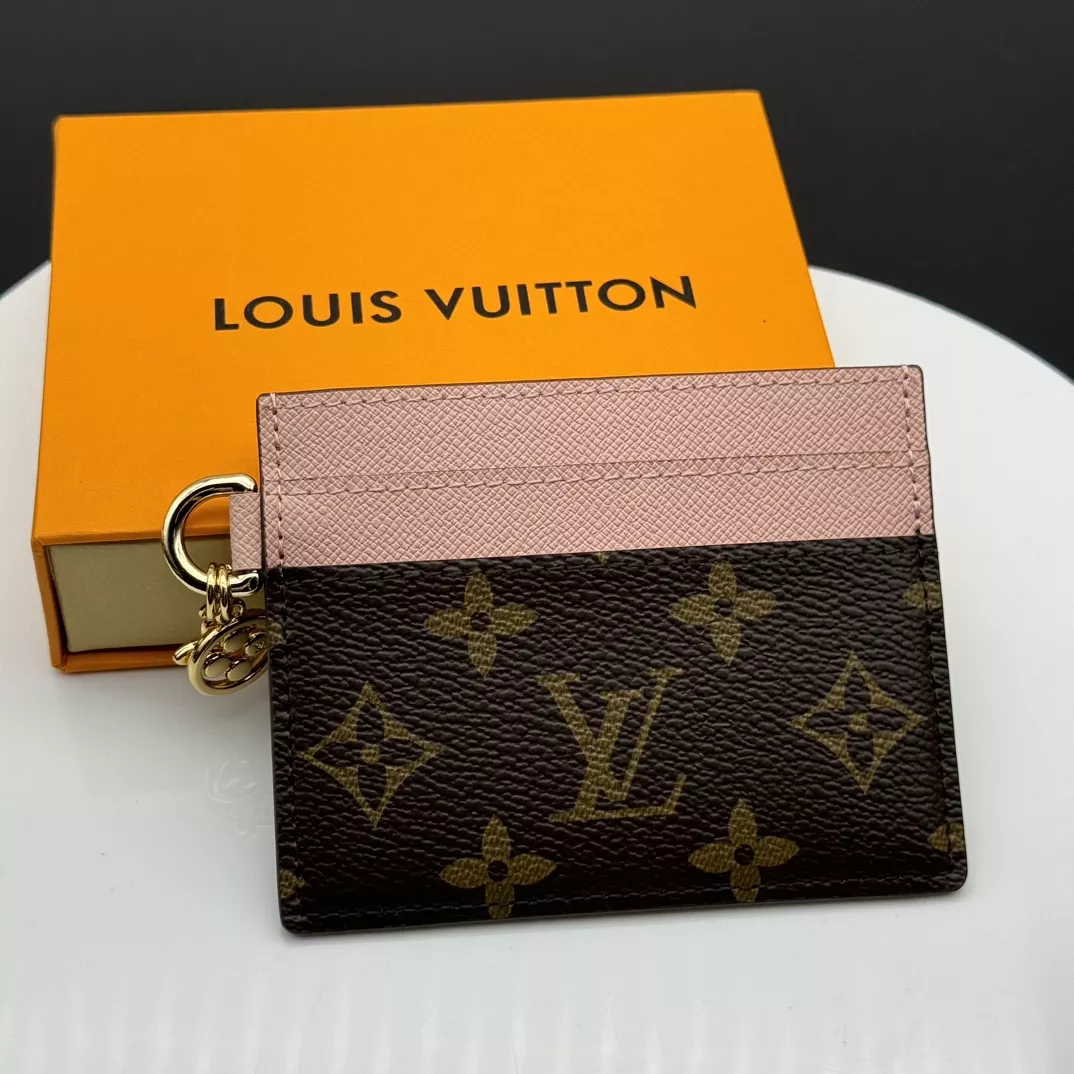 Louis Vuitton LV Card Case WellDesigned 5461