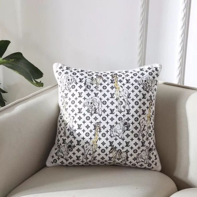 Louis Vuitton LV Cushion Modern 2886