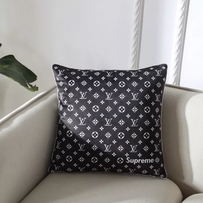 Louis Vuitton LV Cushion Popular 5021
