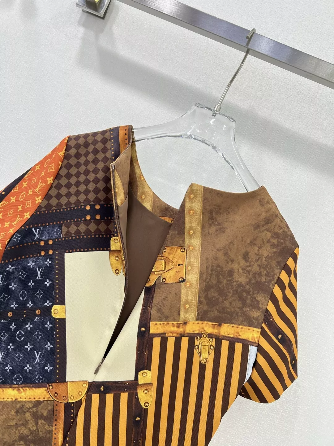 Louis Vuitton LV Dresses Short Sleeved For Women NewStyle 3230