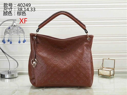 Louis Vuitton LV Fashion HandBags StreetReady 438