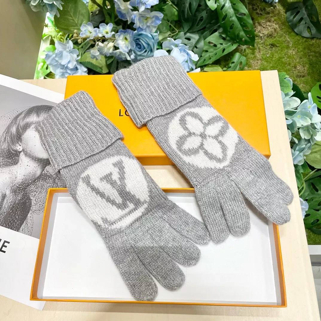 Louis Vuitton LV Gloves Cozy 7336