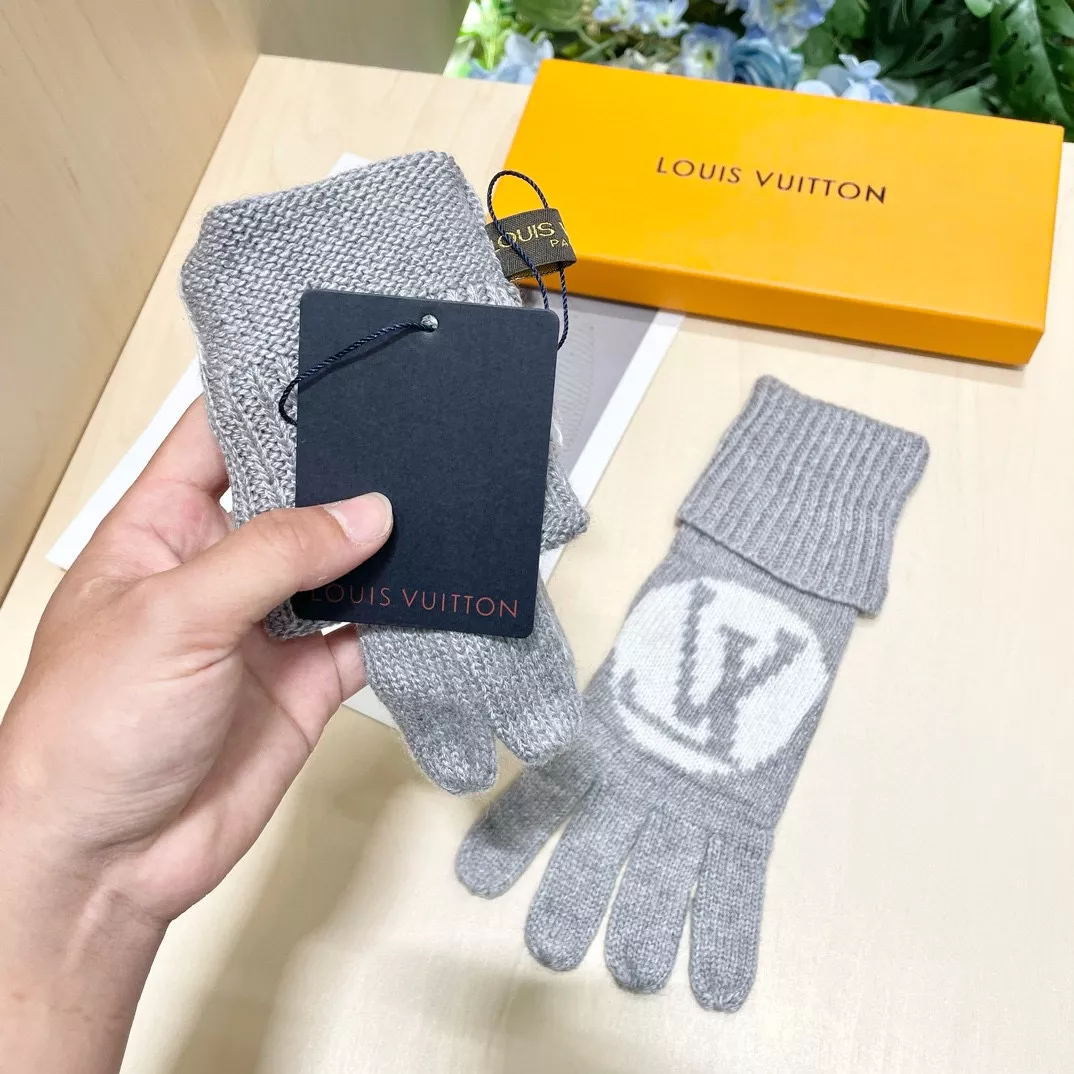 Louis Vuitton LV Gloves Cozy 7336