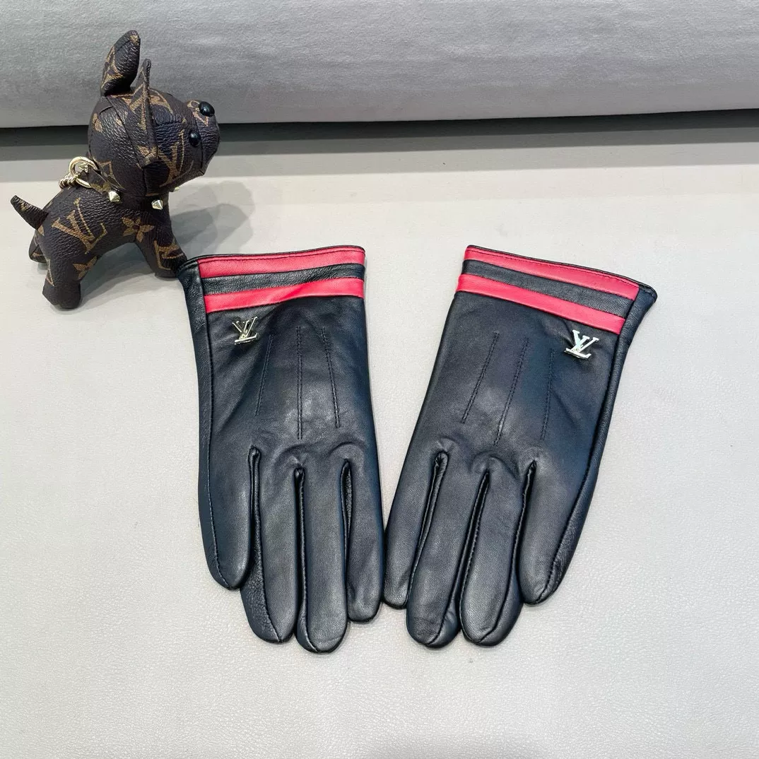 Louis Vuitton LV Gloves For Women Breathable 3686