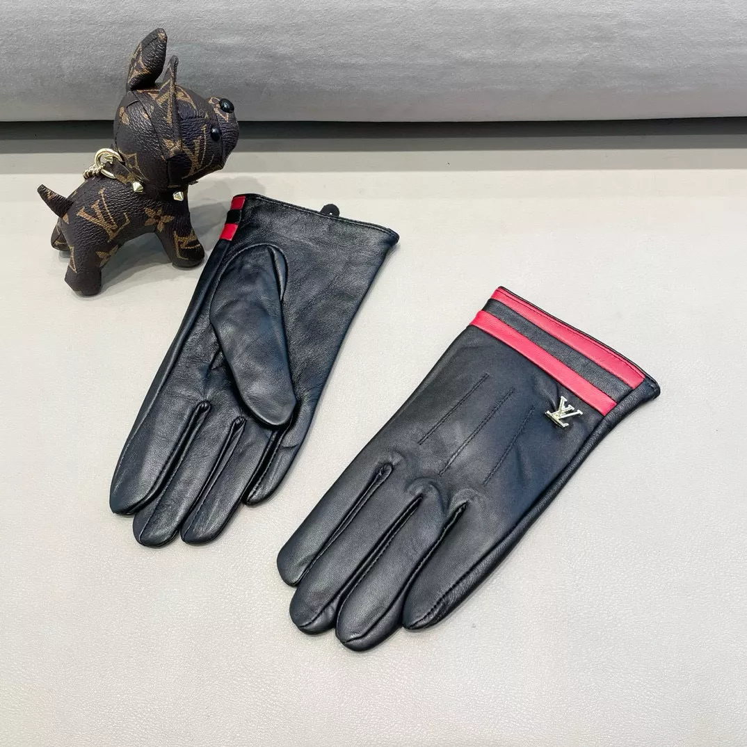Louis Vuitton LV Gloves For Women Breathable 3686