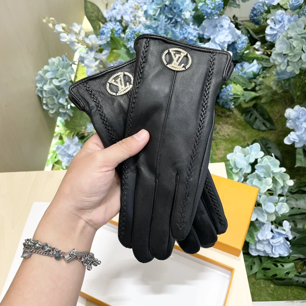 Louis Vuitton LV Gloves For Women GoAnywhere 9888