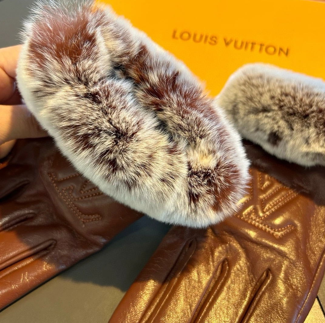 Louis Vuitton LV Gloves For Women Lightweight 9104
