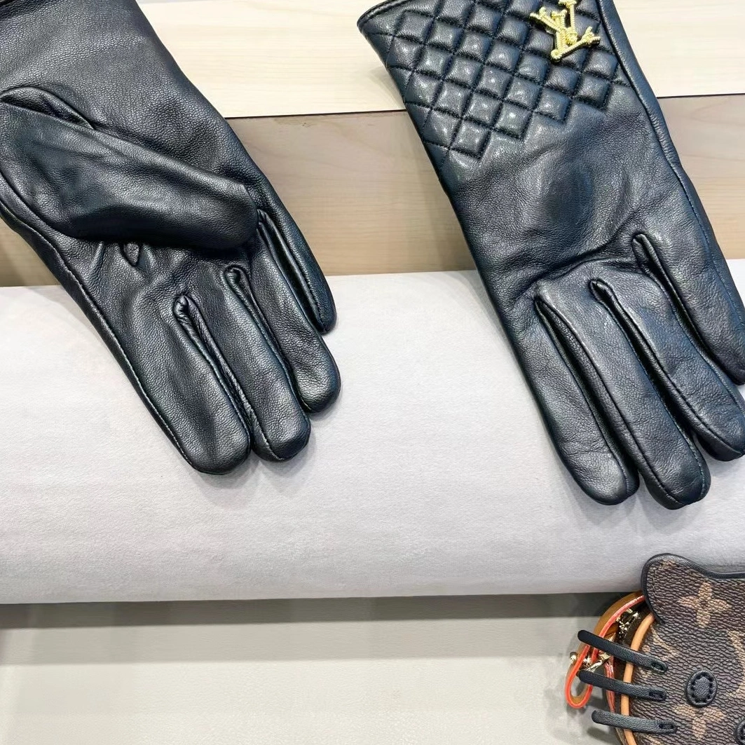 Louis Vuitton LV Gloves For Women SmartChoice 7488