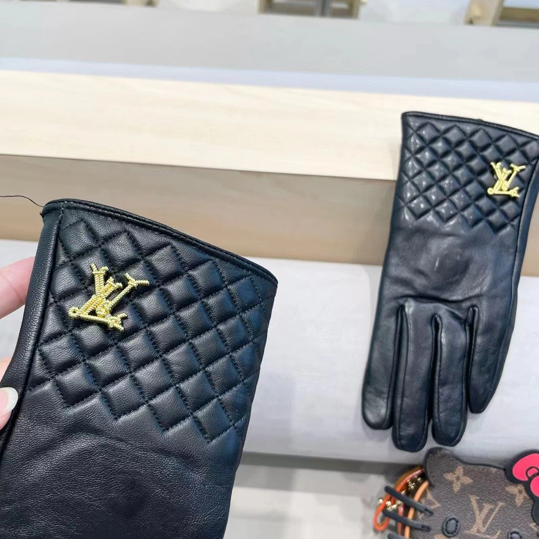 Louis Vuitton LV Gloves For Women SmartChoice 7488