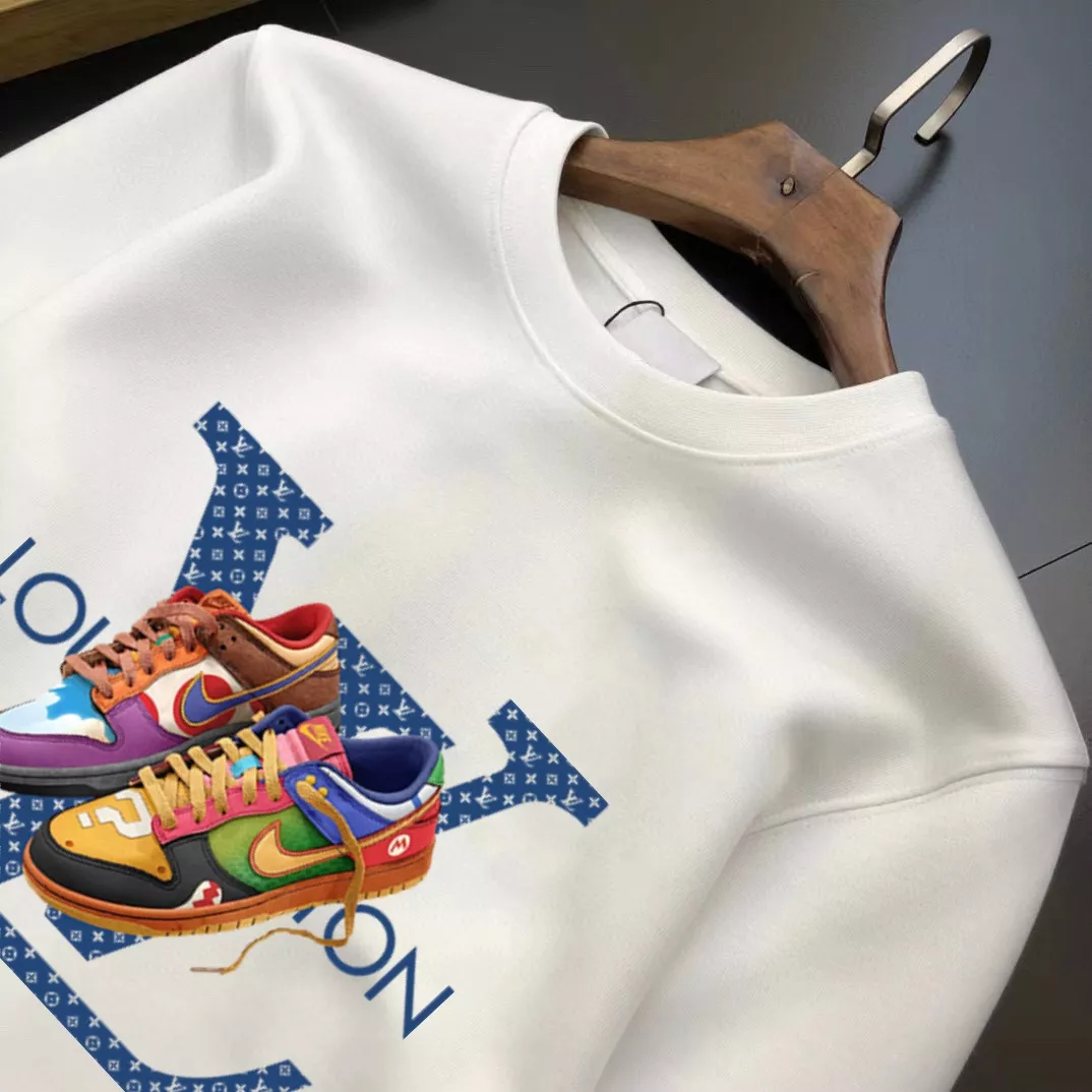 Louis Vuitton LV Hoodies Long Sleeved For Men Minimalist 2435
