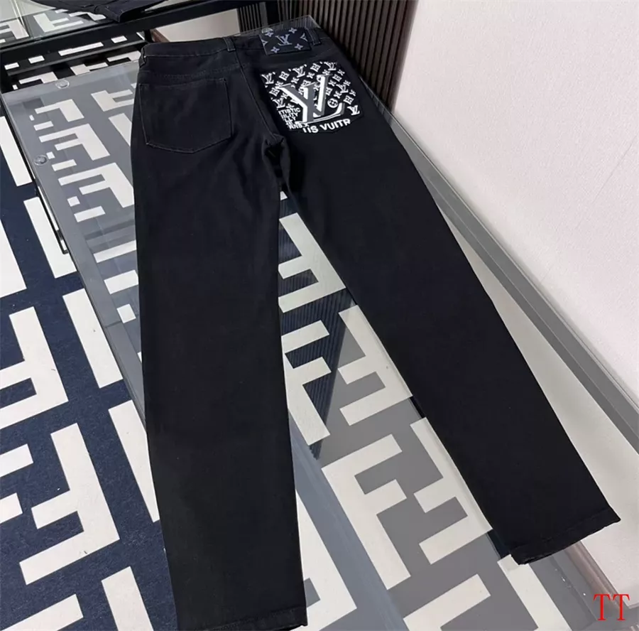 Louis Vuitton LV Jeans For Men Comfortable 742