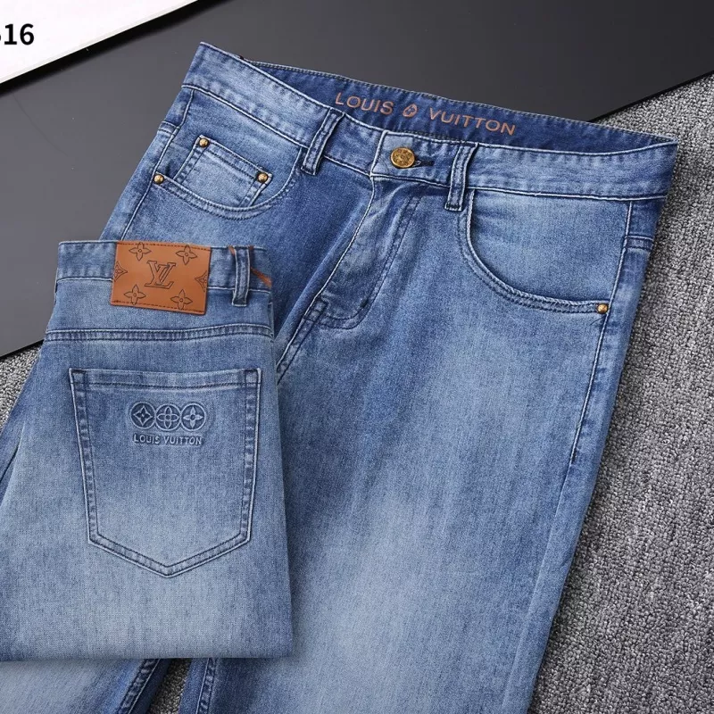 Louis Vuitton LV Jeans For Men Durable 5586