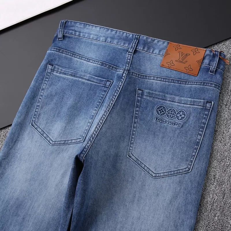 Louis Vuitton LV Jeans For Men Durable 5586