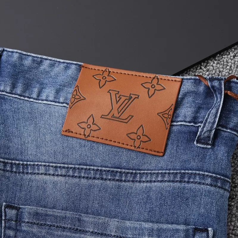 Louis Vuitton LV Jeans For Men Durable 5586