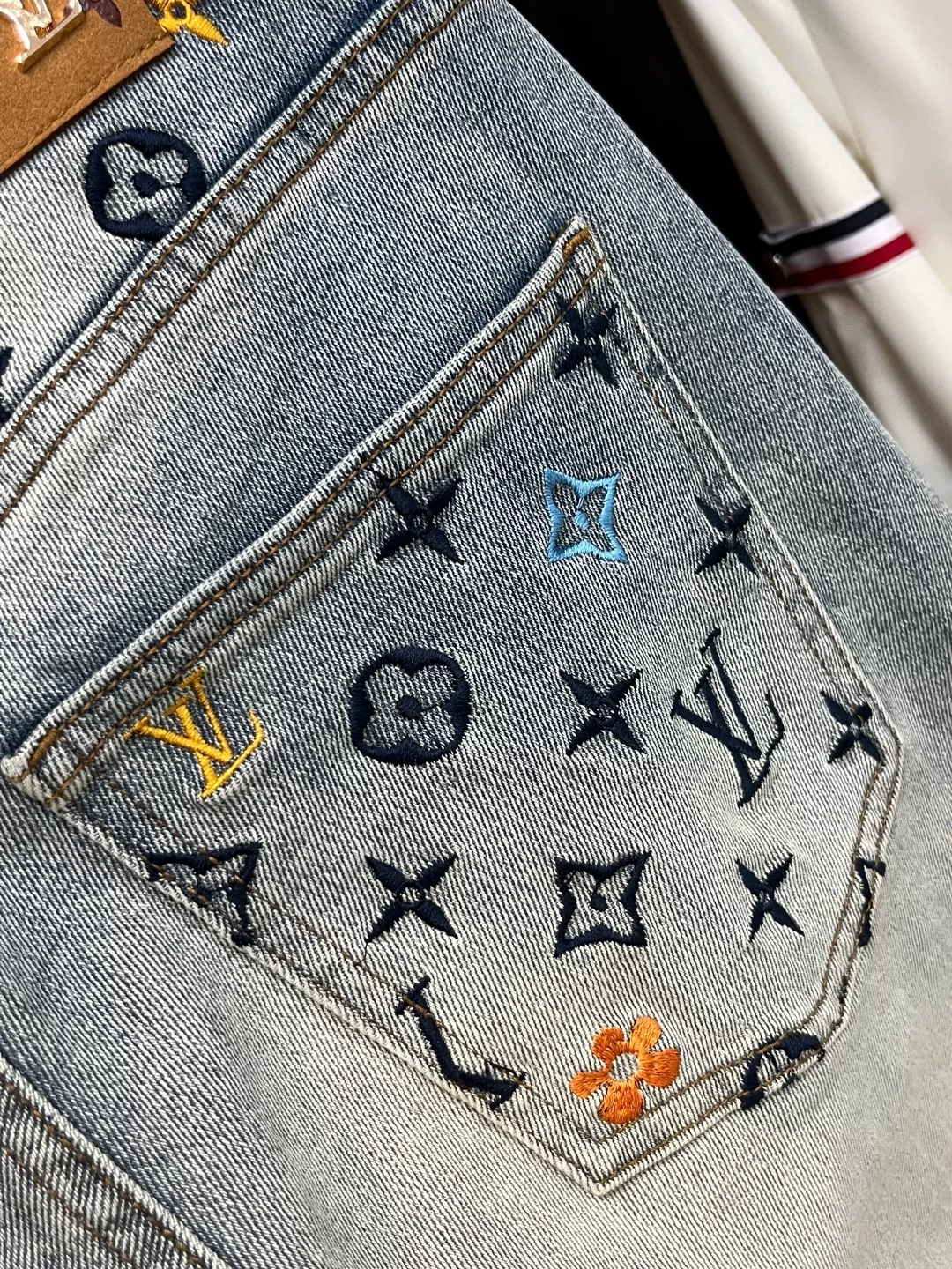 Louis Vuitton LV Jeans For Men Durable 696
