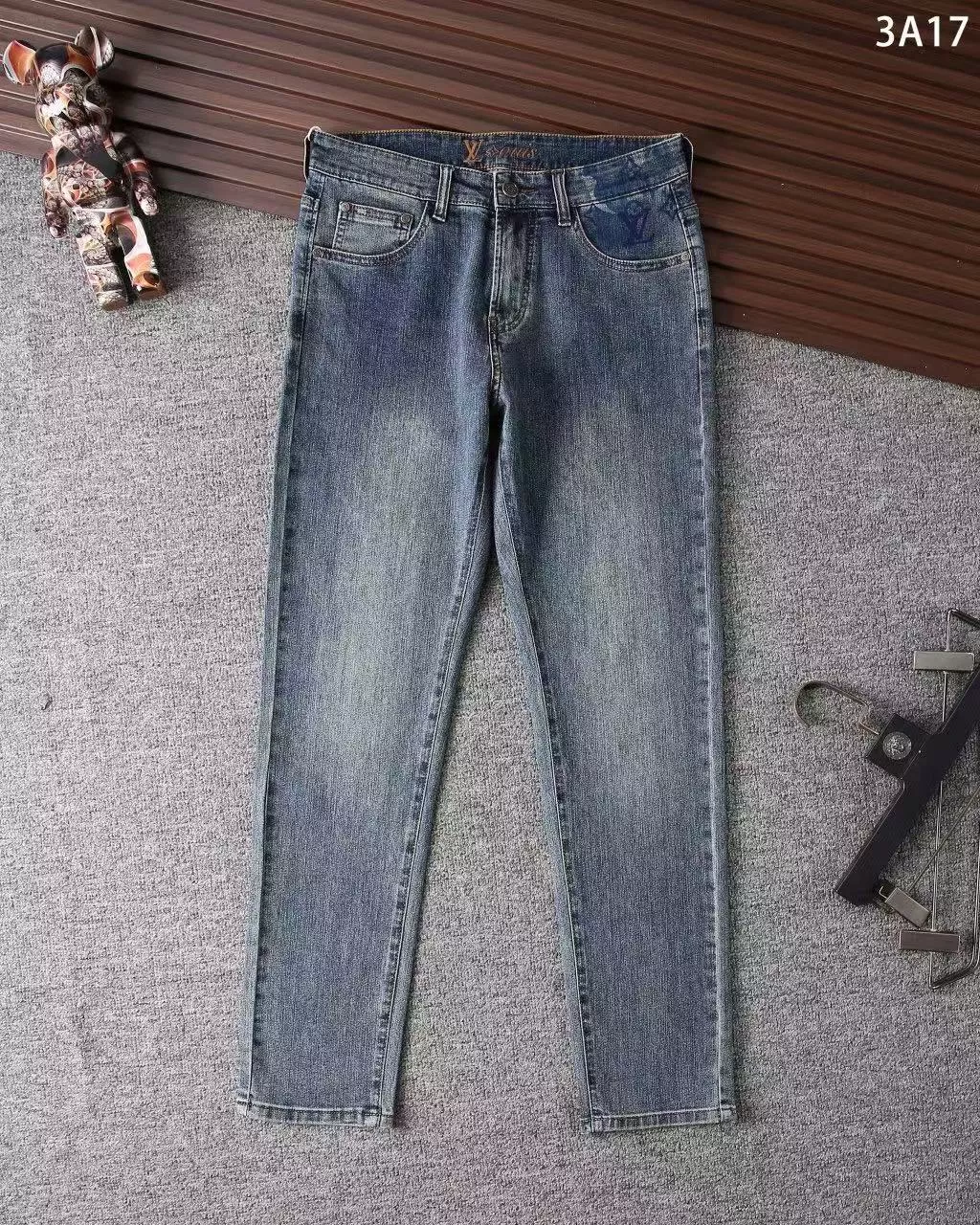 Louis Vuitton LV Jeans For Men Elegant 2113