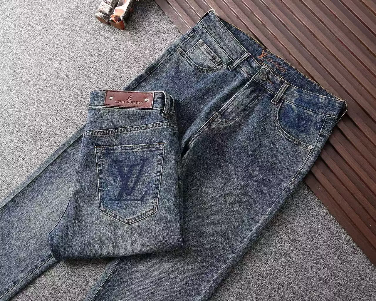Louis Vuitton LV Jeans For Men Elegant 2113