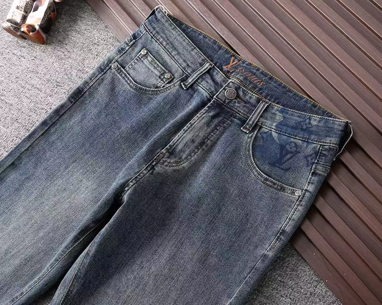 Louis Vuitton LV Jeans For Men Elegant 2113