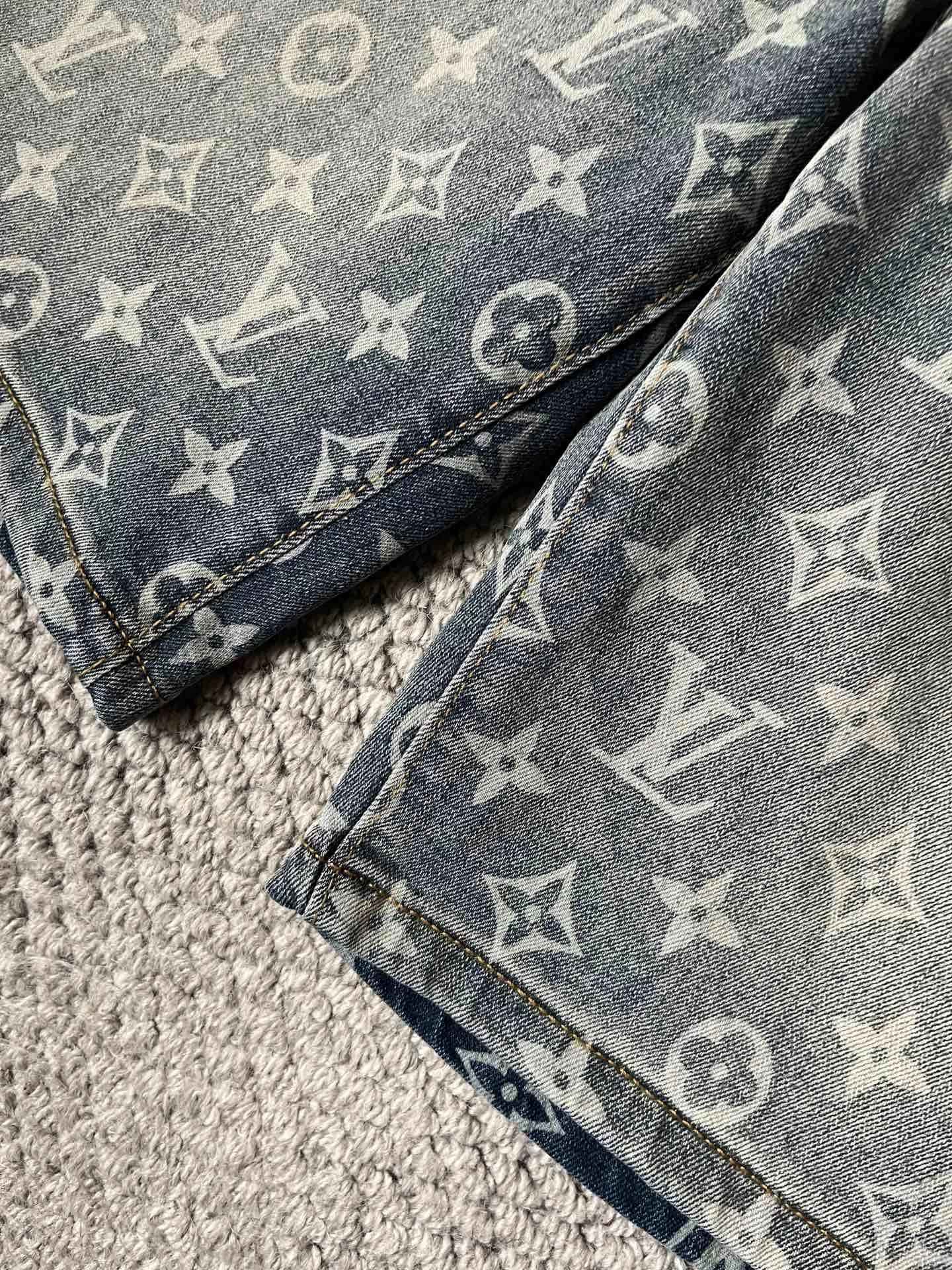 Louis Vuitton LV Jeans For Men GoodFit 987