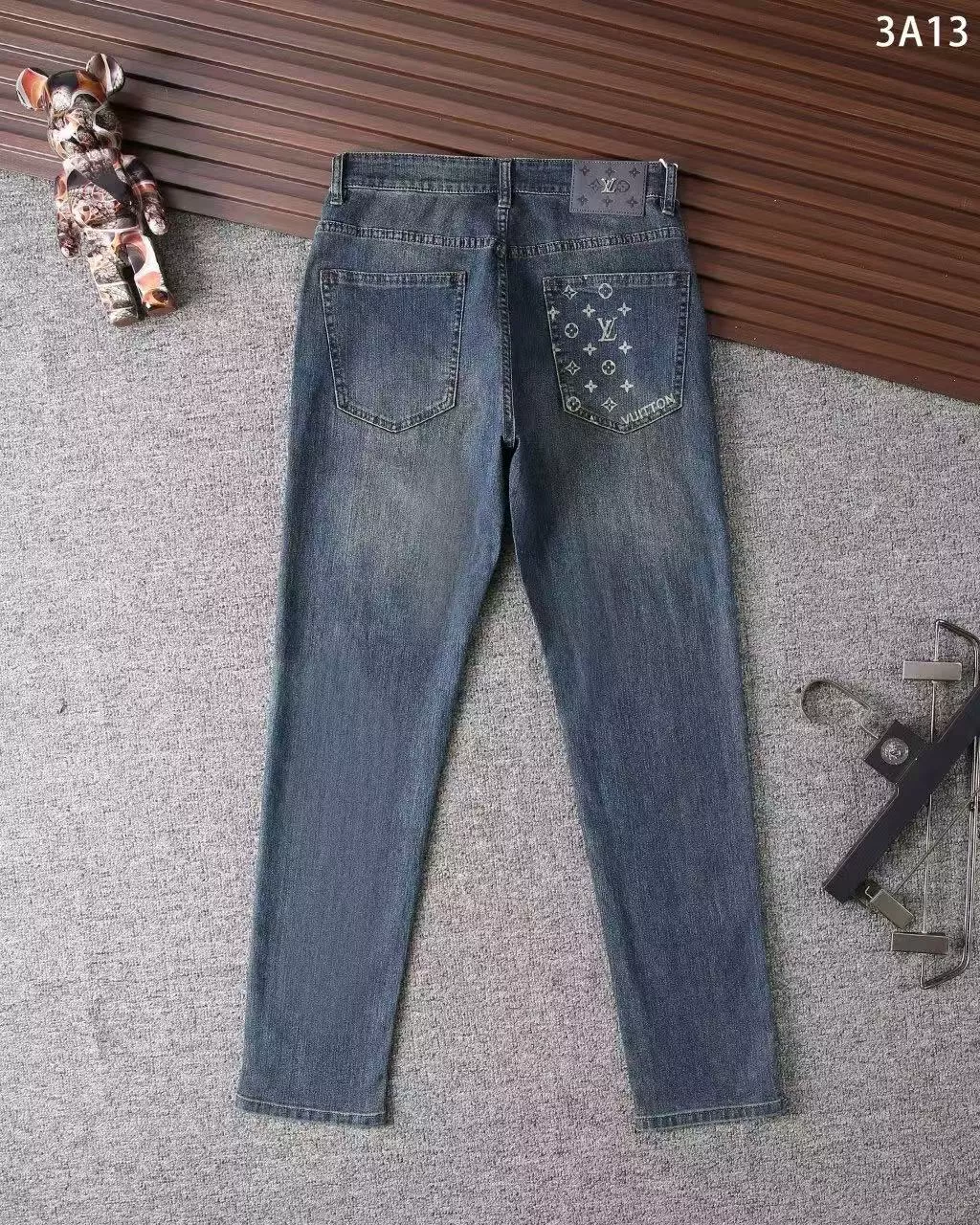 Louis Vuitton LV Jeans For Men Lightweight 4202