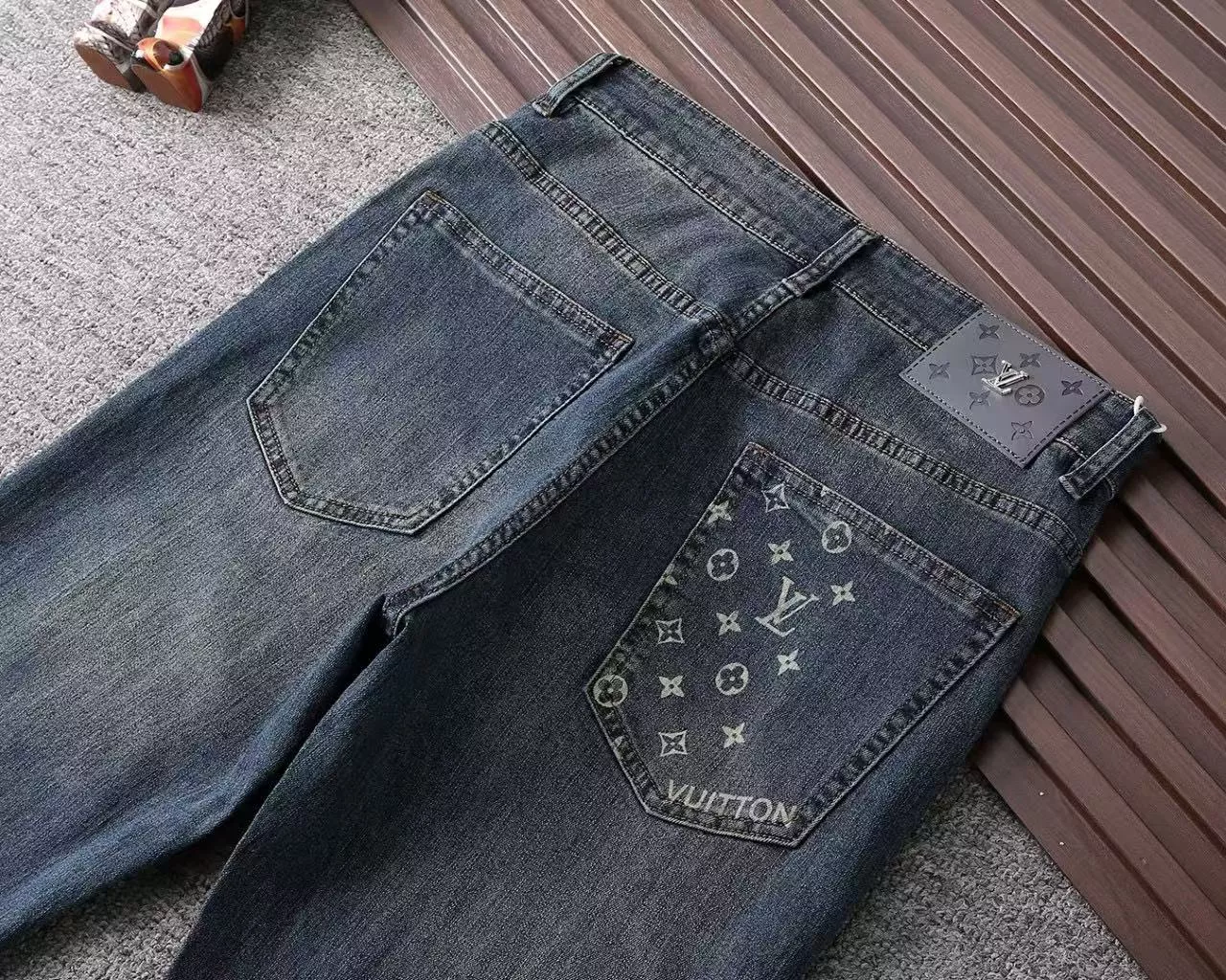 Louis Vuitton LV Jeans For Men Lightweight 4202