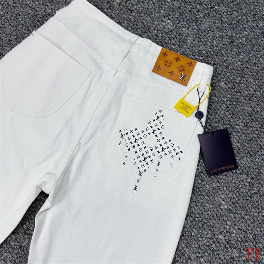 Louis Vuitton LV Jeans For Men Refined 2560