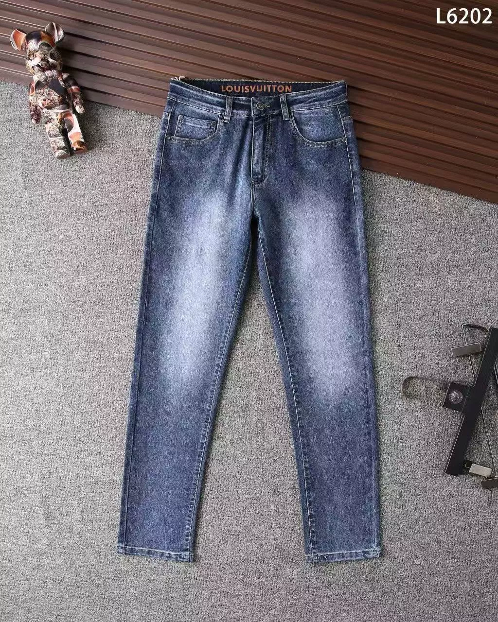 Louis Vuitton LV Jeans For Men Refined 374
