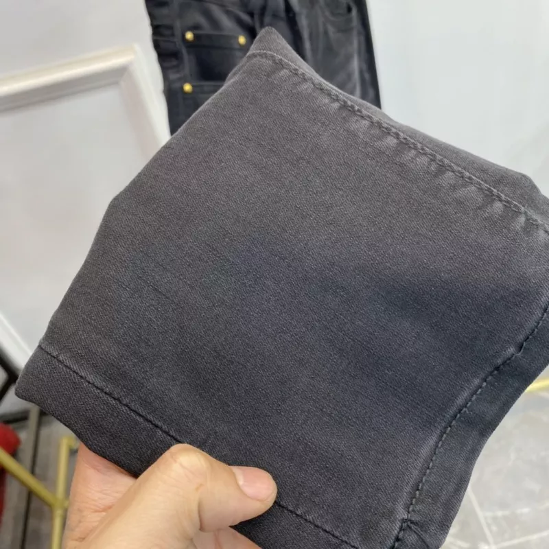 Louis Vuitton LV Jeans For Men Reliable 9569