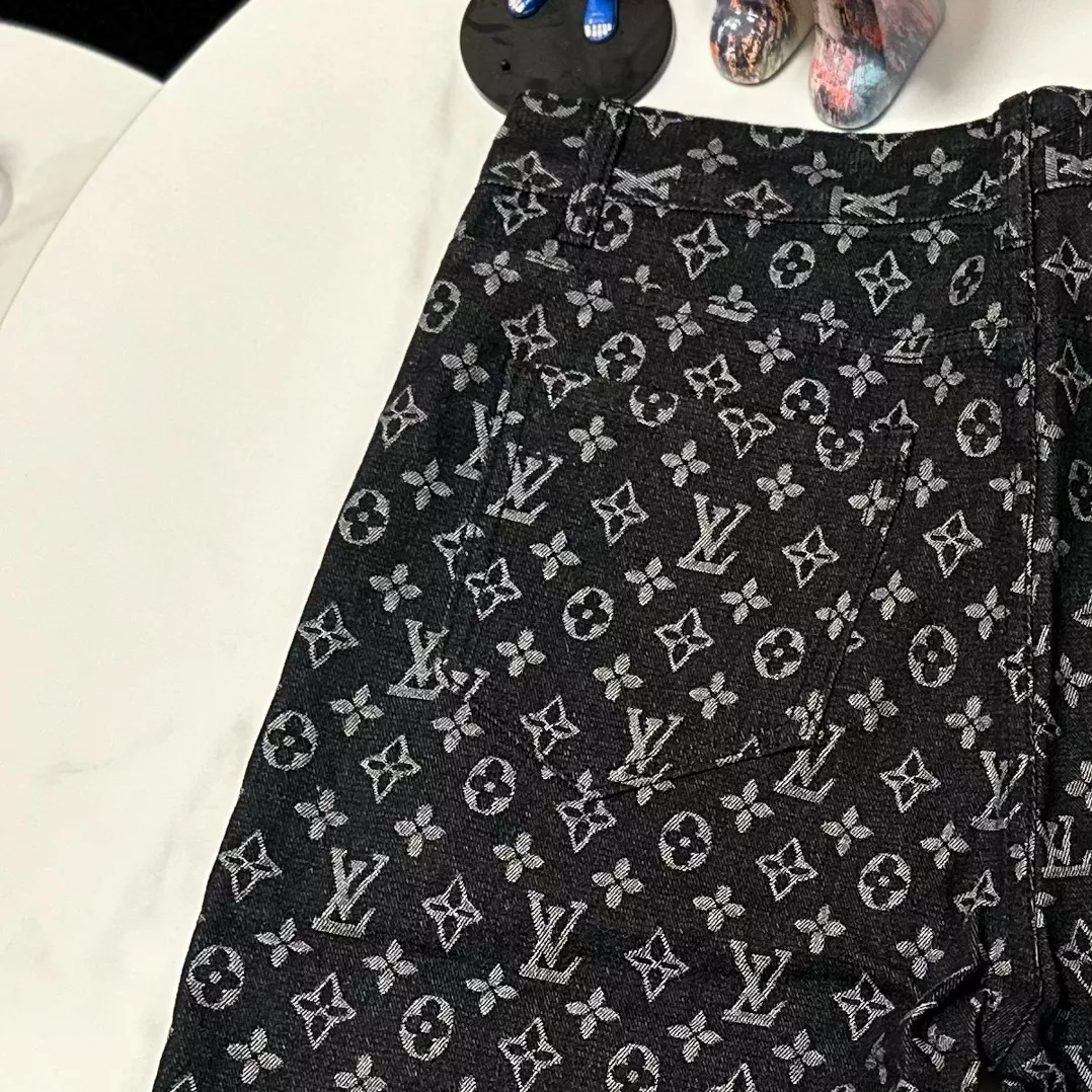 Louis Vuitton LV Jeans For Men Resilient 4927
