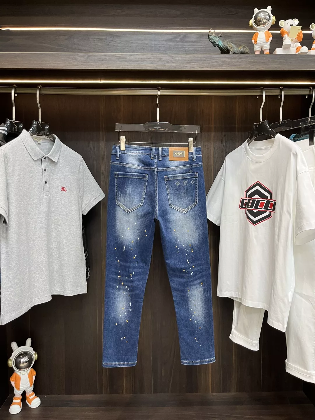 Louis Vuitton LV Jeans For Men Sleek 7513