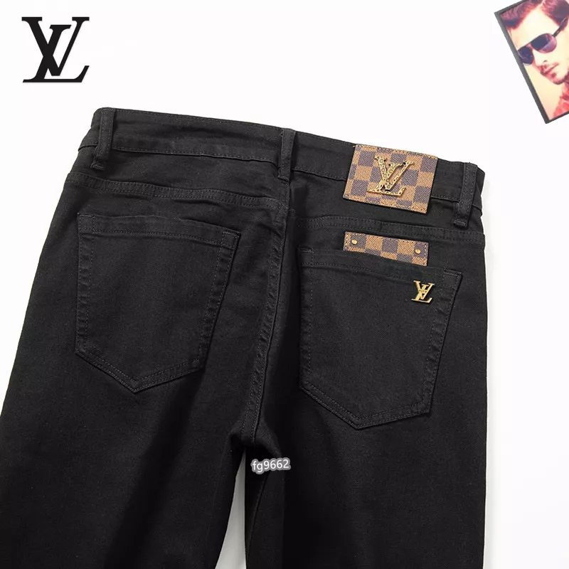 Louis Vuitton LV Jeans For Men Sleek 7819