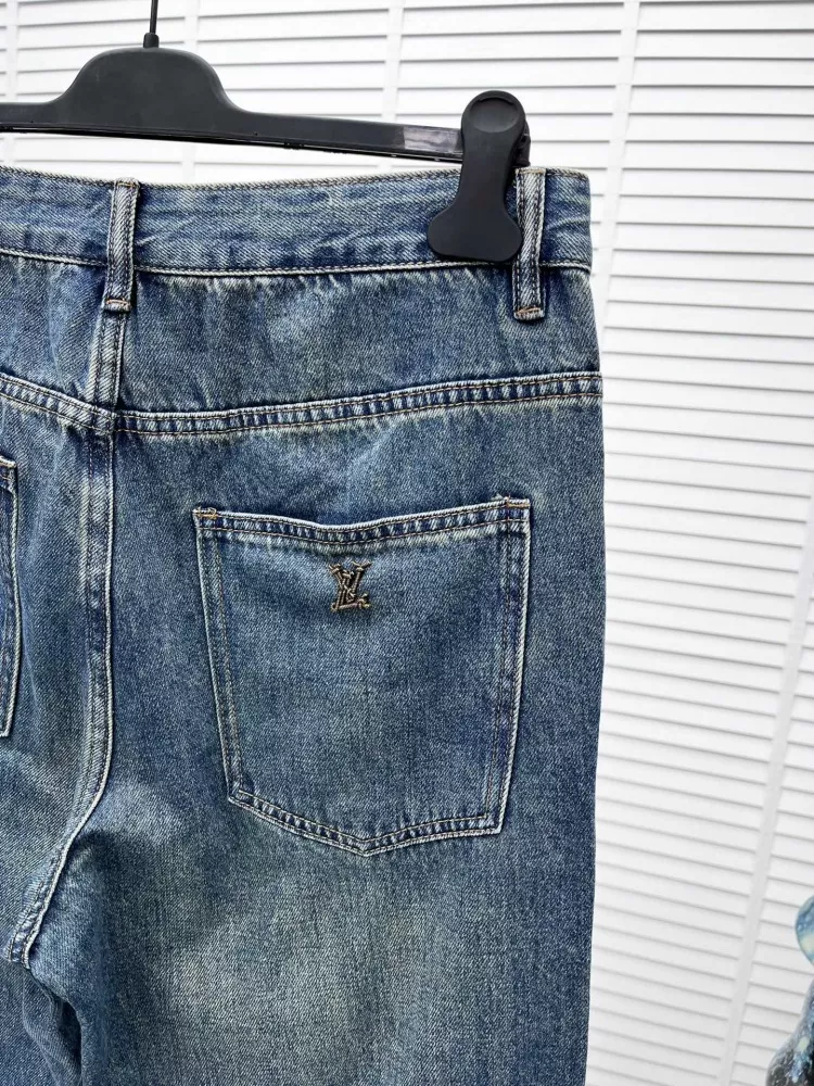 Louis Vuitton LV Jeans For Men Sophisticated 1622