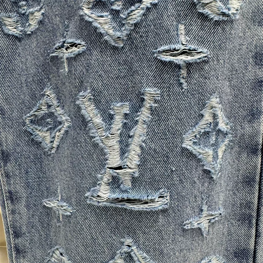 Louis Vuitton LV Jeans For Men Sophisticated 3091
