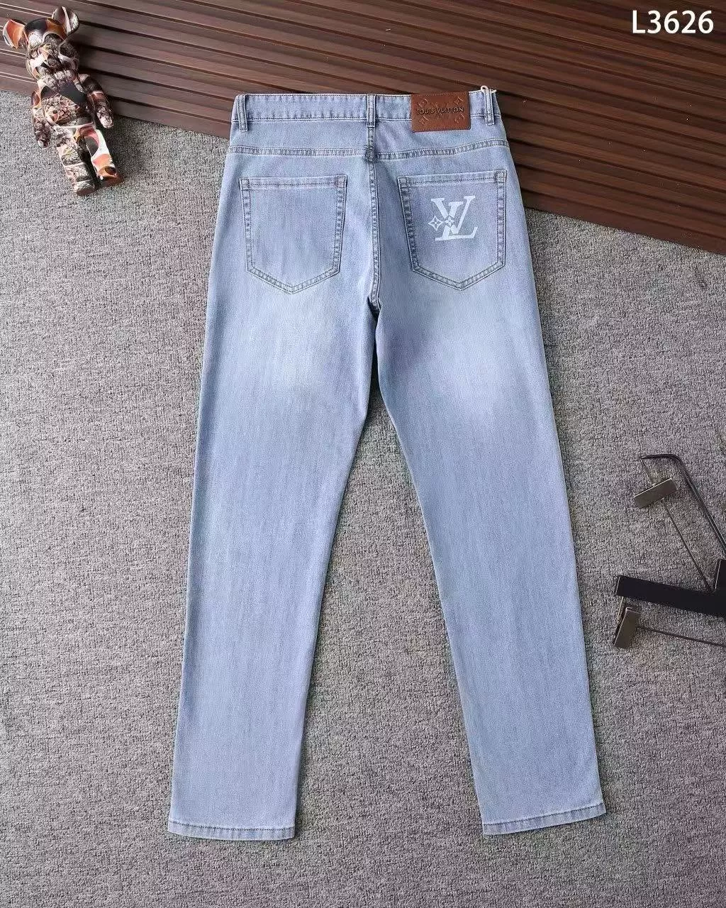 Louis Vuitton LV Jeans For Men StreetReady 549