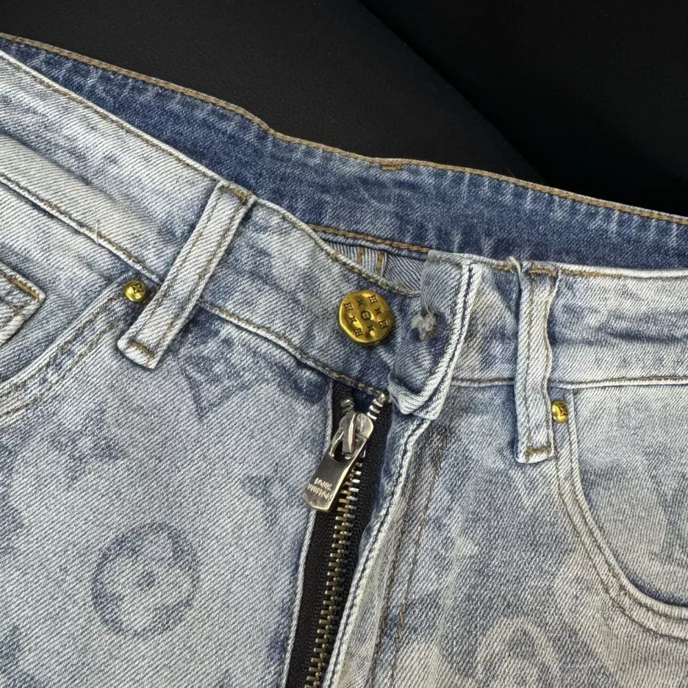 Louis Vuitton LV Jeans For Men Trendy 2289