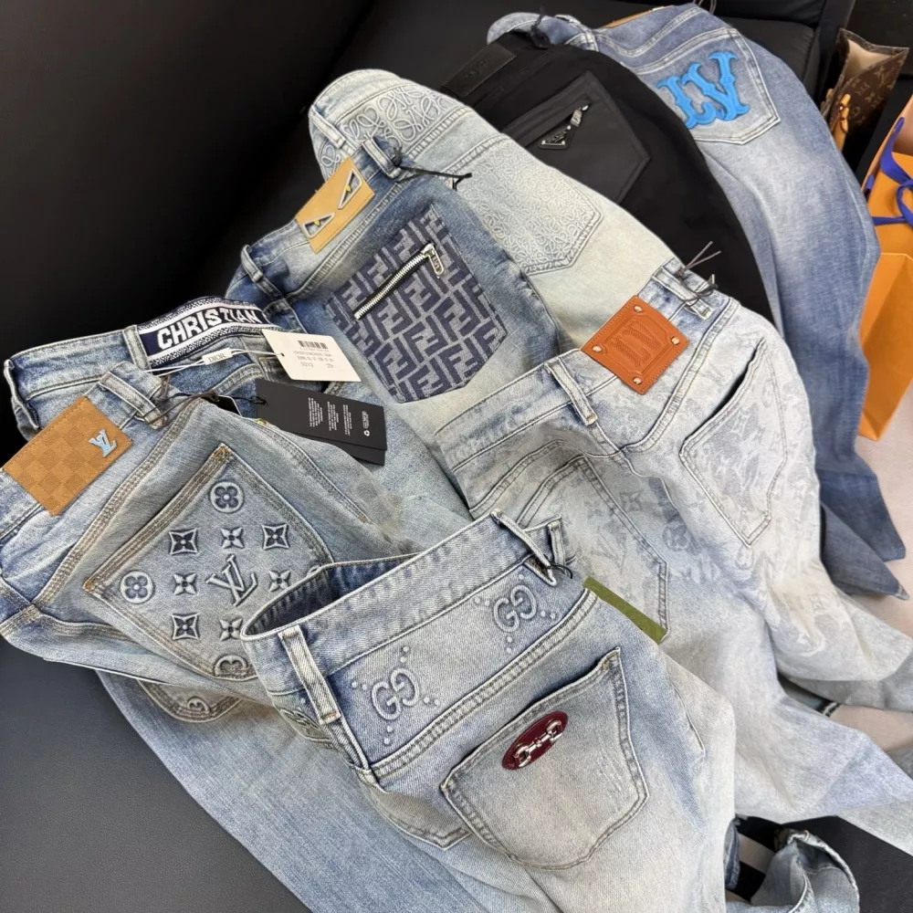 Louis Vuitton LV Jeans For Men Trendy 2289